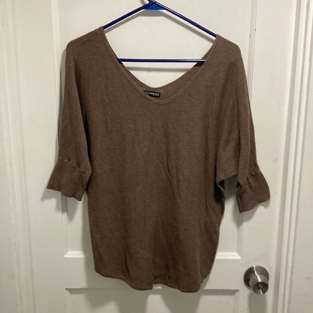 Express Top - Picture 2 of 8
